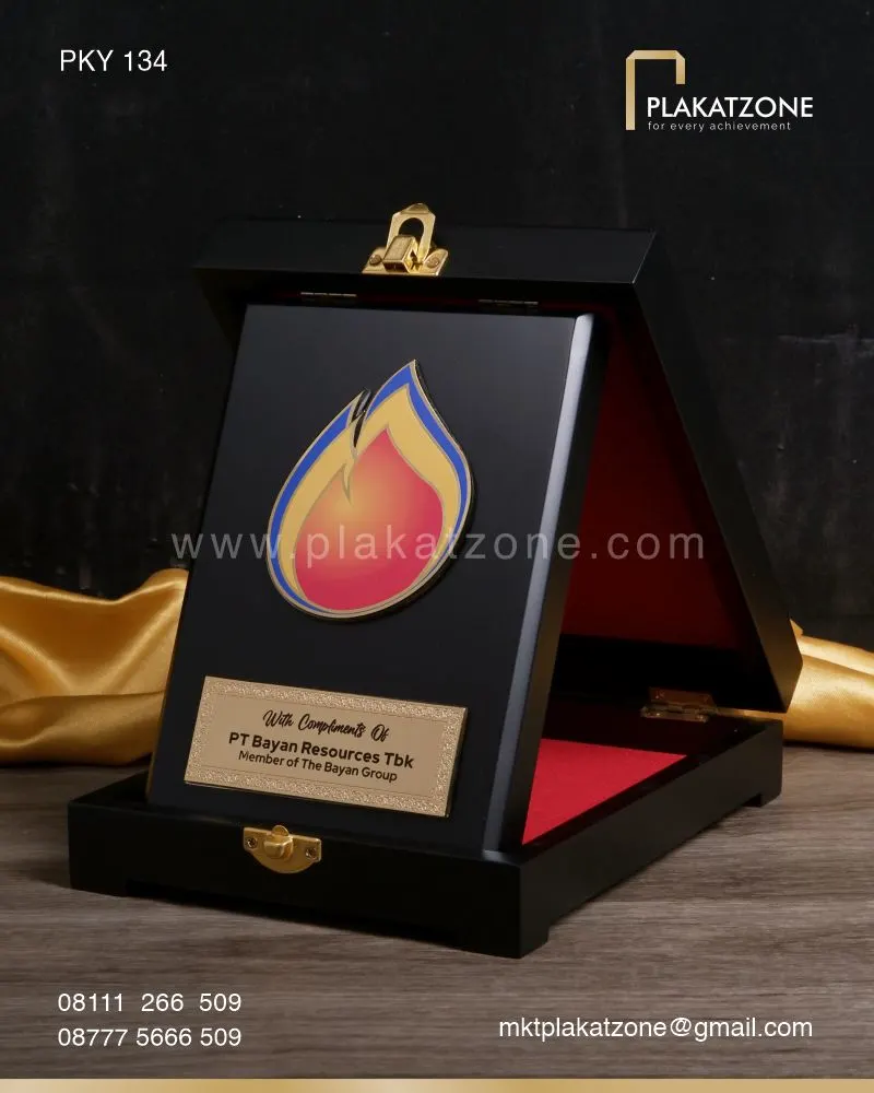 PKY134 Plakat Kayu PT Bayan Resource