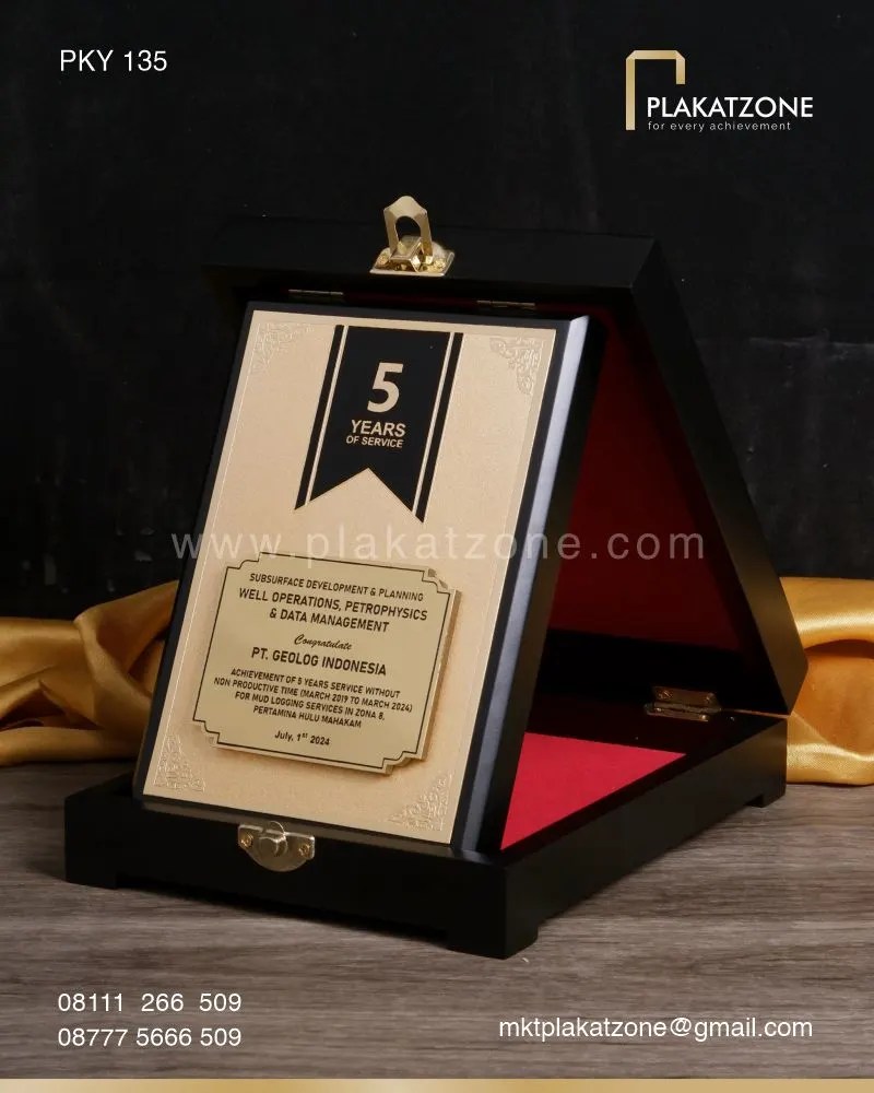 PKY135 Plakat Kayu PT Geolog Indonesia