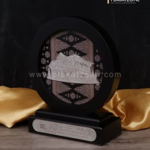 Plakat Kayu Bulat Gedung Graha Akuntan Ikatan Akuntan Indonesia