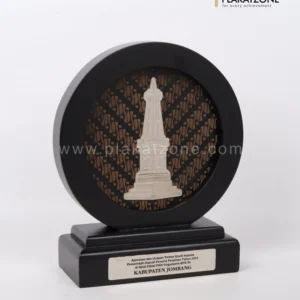 Plakat Kayu Apresiasi dari Balai Diklat PKN Yogyakarta BPK RI Kab. Jombang