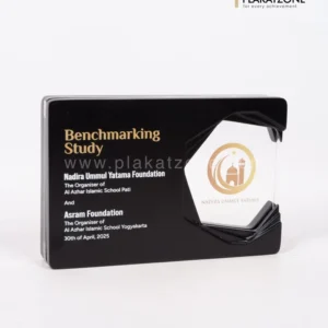 Plakat Kayu Akrilik Nadira Ummul Yatama Foundation